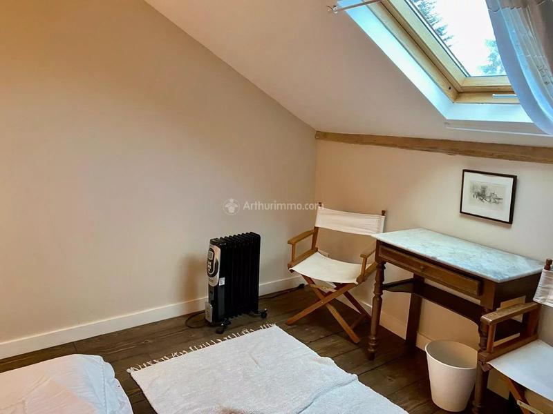 Maison - 237 m² - 10 pièces