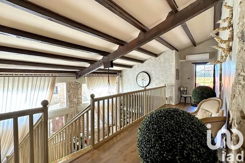 Maison de village - 239 m² - 6 pièces