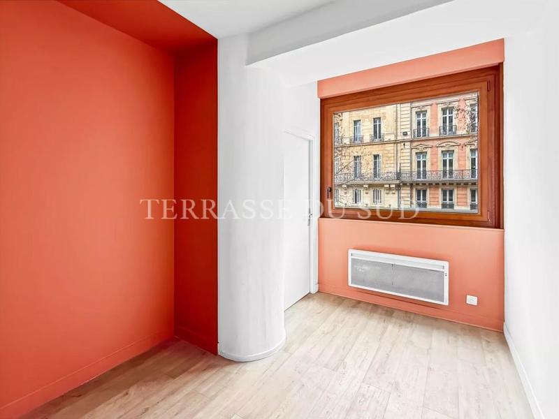 Bureau - 67 m² - 3 pièces