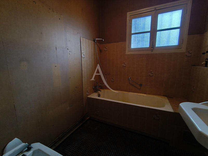 Maison - 86 m² - 4 pièces