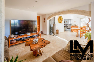 Maison - 187 m² - 6 pièces