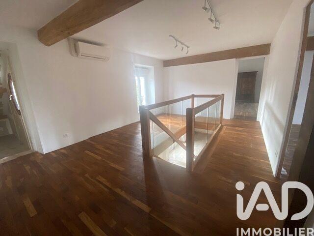 Maison - 225 m² - 6 pièces