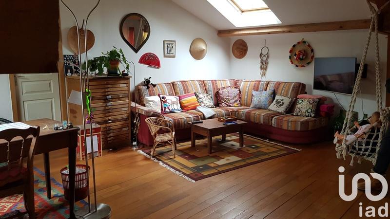 Maison - 247 m² - 13 pièces