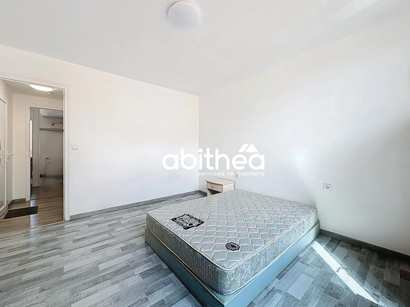 Appartement - 110 m² - 4 pièces