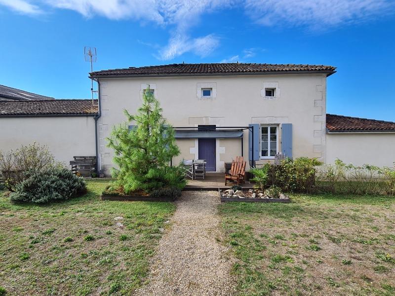 Propriété - 460 m² - 14 pièces