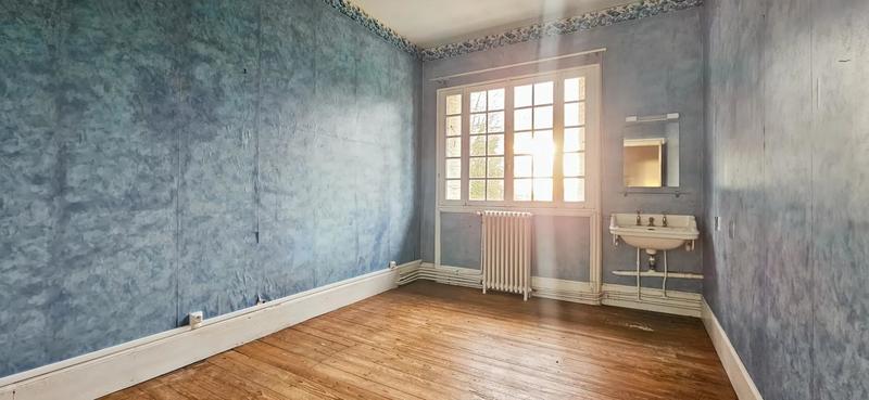 Maison - 220 m² - 9 pièces