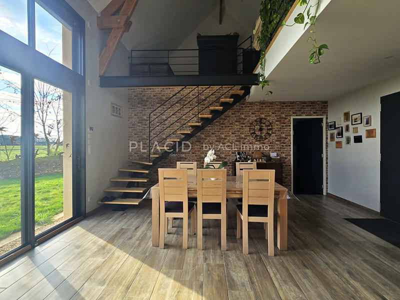 Maison - 181 m² - 6 pièces