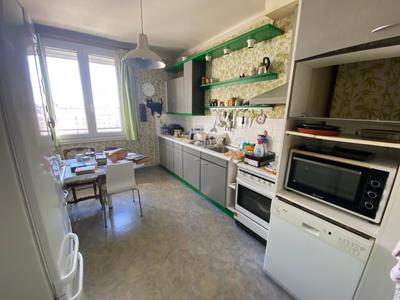 Appartement - 145 m² - 6 pièces