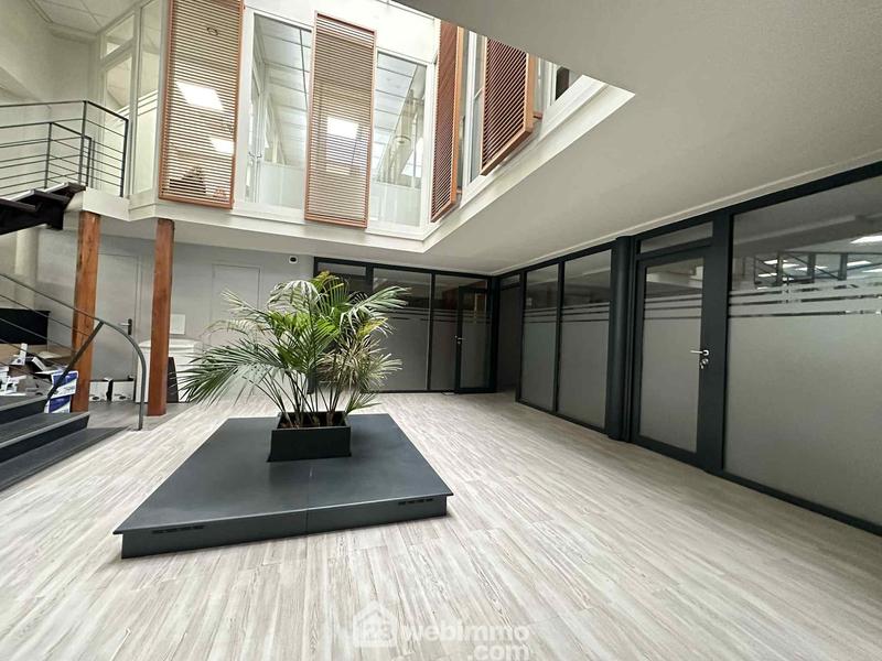 Local commercial - 626 m² - 40 pièces