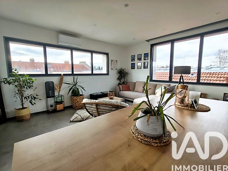 Loft - 72 m² - 4 pièces