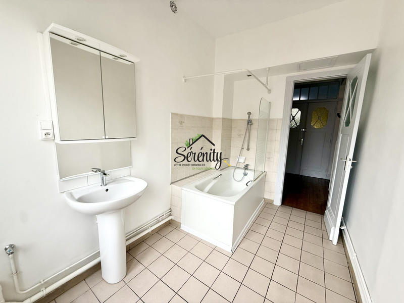 Appartement - 95 m² - 4 pièces