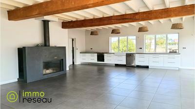 Maison - 196 m² - 8 pièces