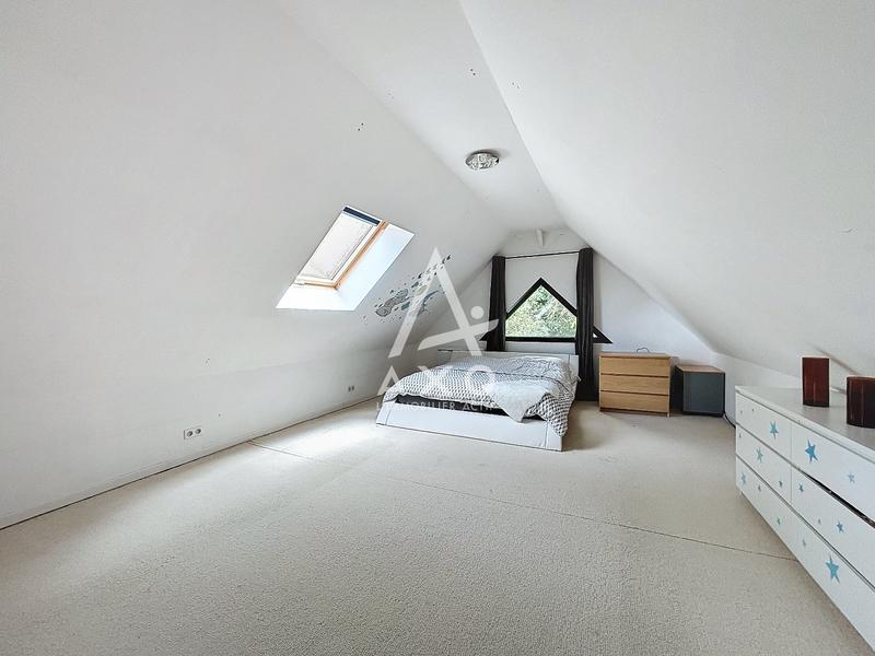 Maison - 122 m² - 4 pièces