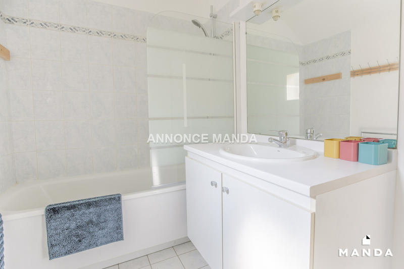 Chambre - 9 m² - 4 pièces