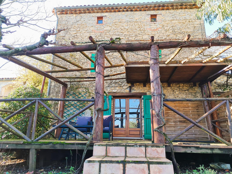 Maison - 242 m² - 7 pièces