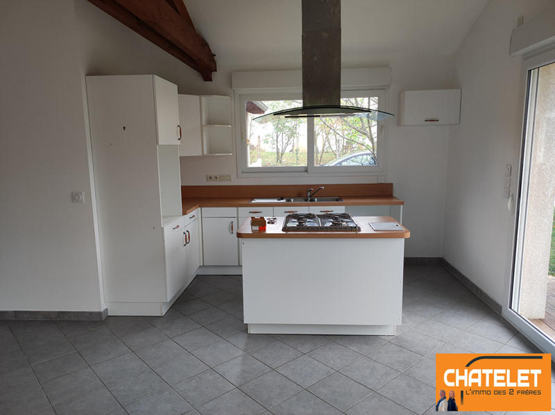 Maison - 121 m² - 5 pièces