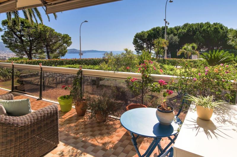 Appartement - 100 m² - 4 pièces