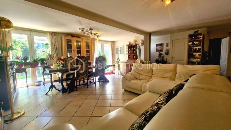 Maison - 110 m² - 4 pièces