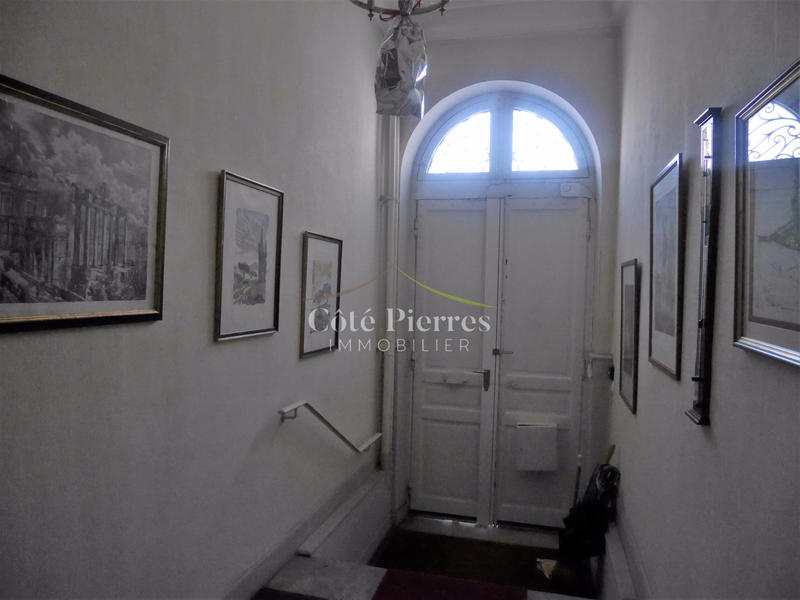 Propriété - 340 m² - 10 pièces