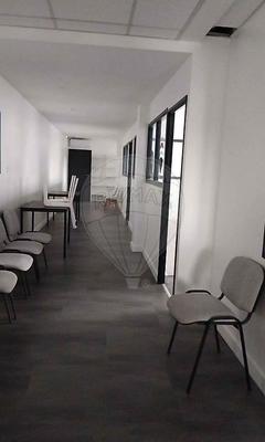 Local commercial - 232 m² - 8 pièces