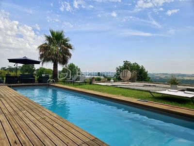 Maison - 150 m² - 4 pièces