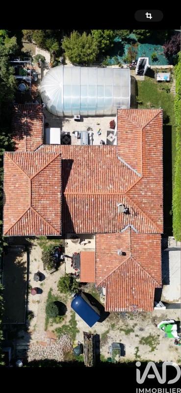 Maison - 218 m² - 6 pièces