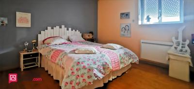 Maison - 227 m² - 9 pièces