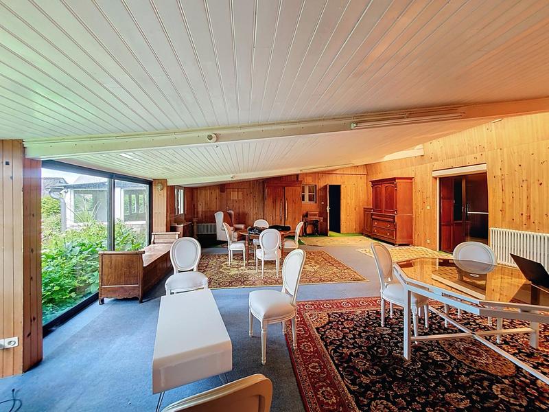 Maison - 286 m² - 8 pièces