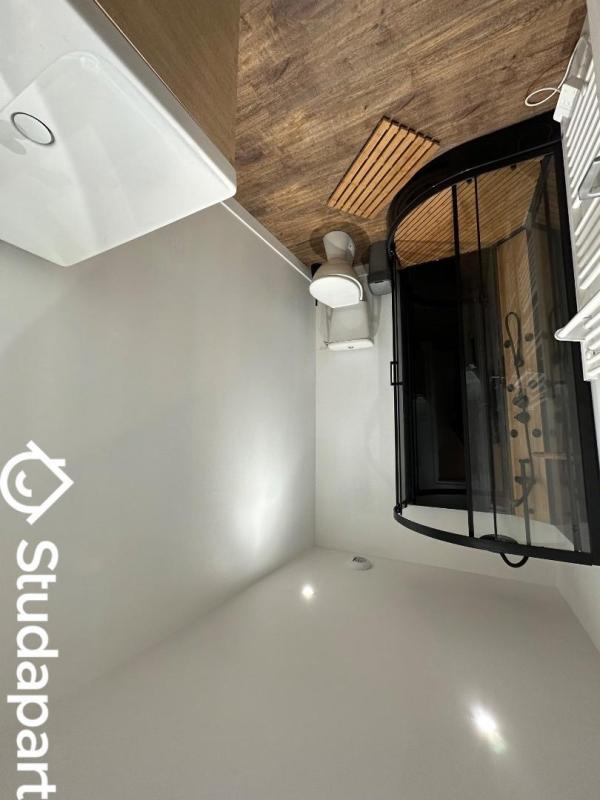 Chambre - 15 m² - 1 pièce