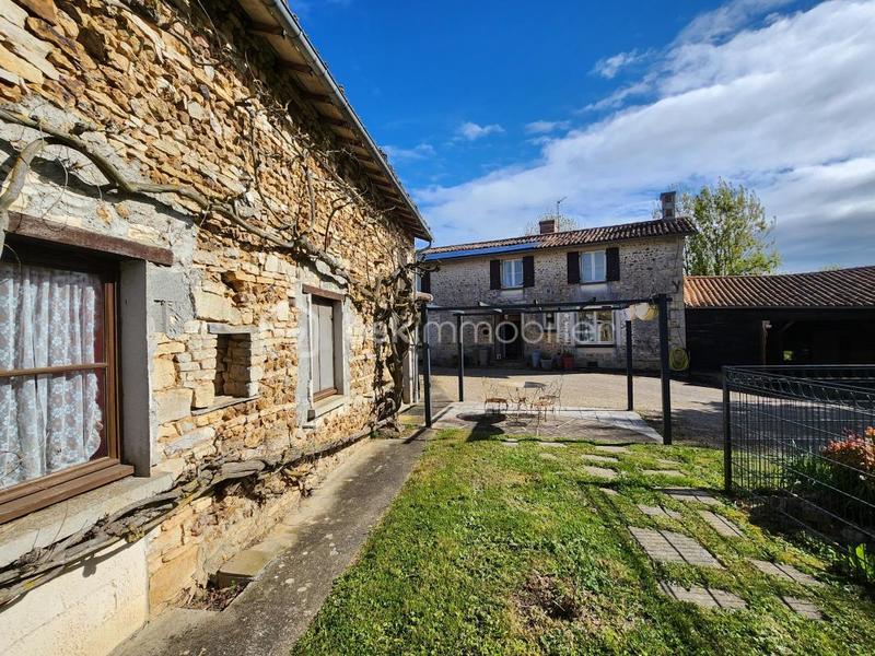 Longère - 220 m² - 8 pièces