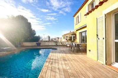 Villa - 110 m² - 5 pièces