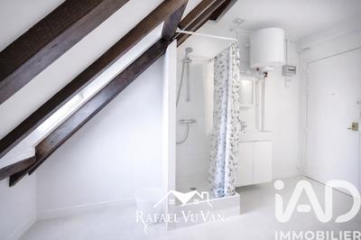 Studio - 9 m² - 1 pièce