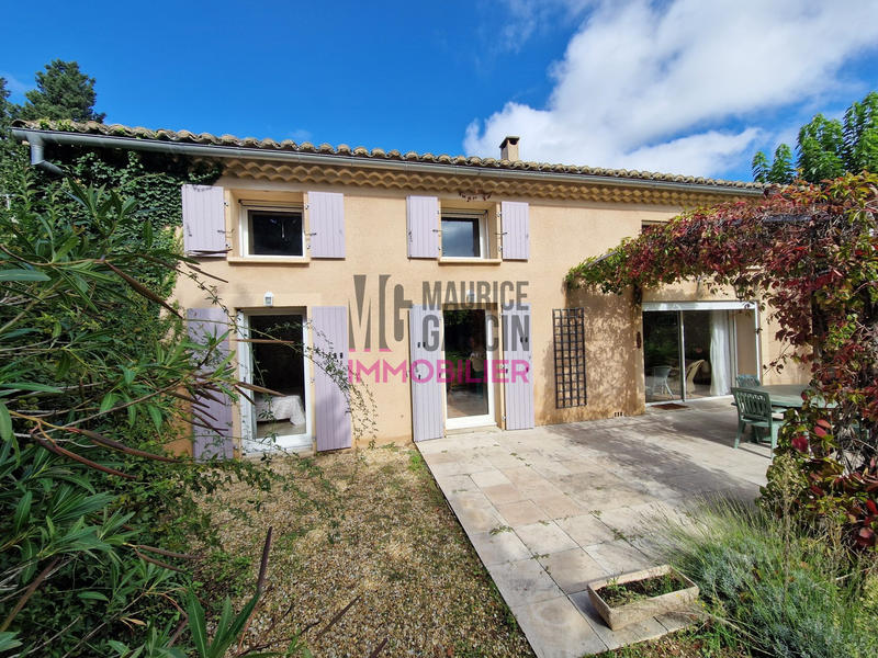 Maison - 187 m² - 7 pièces