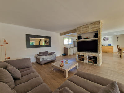 Villa - 181 m² - 7 pièces