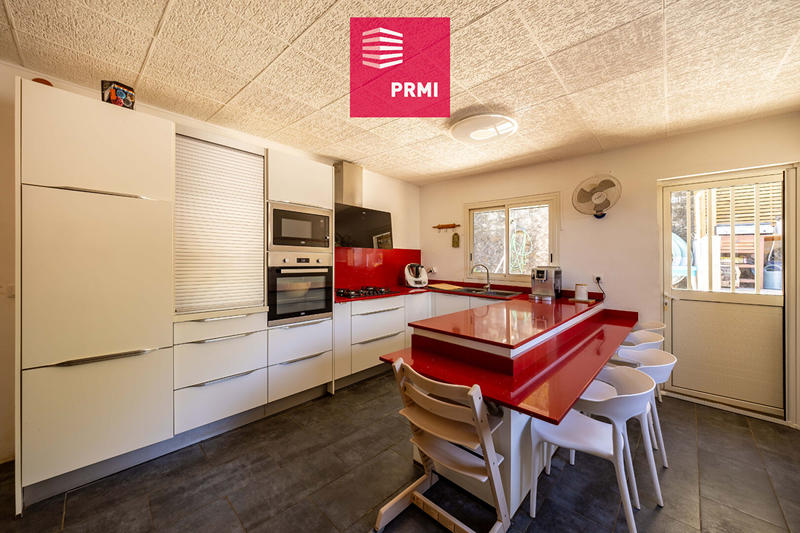 Maison - 213 m² - 8 pièces