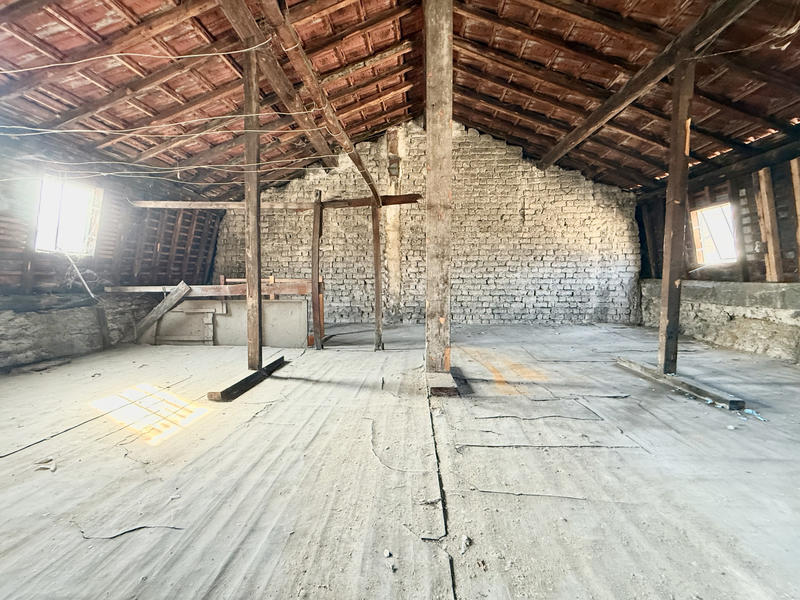 Immeuble - 311 m² - 6 pièces