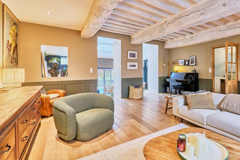 Maison - 165 m² - 6 pièces