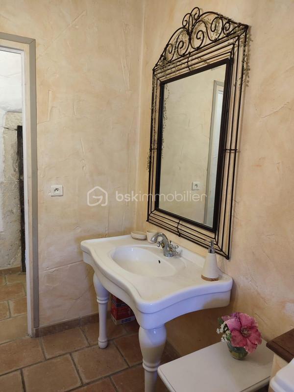 Demeure - 200 m² - 8 pièces