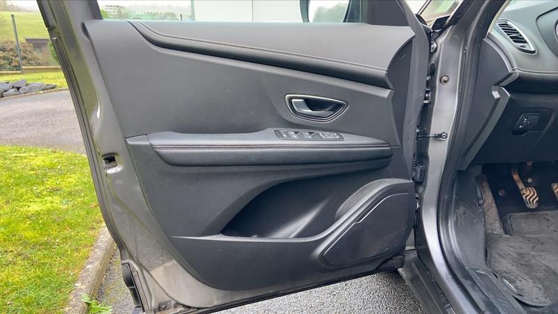 Renault Scénic 1.7 dCi 150 Intens