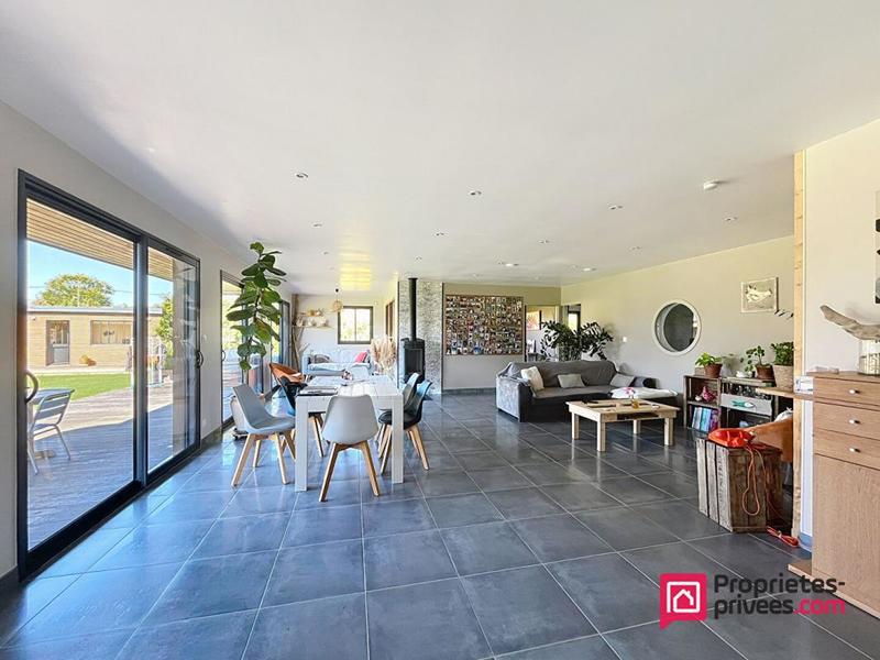 Maison - 168 m² - 7 pièces