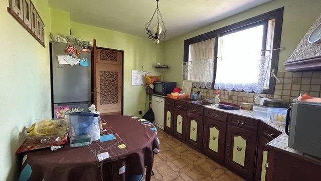 Appartement - 100 m² - 6 pièces