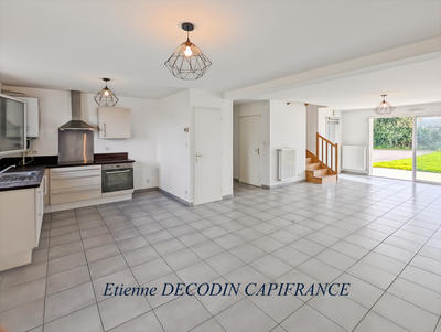 Maison - 85 m² - 4 pièces