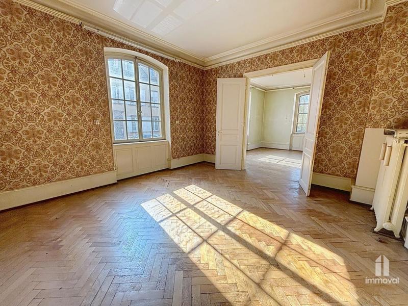 Maison bourgeoise - 238 m² - 11 pièces