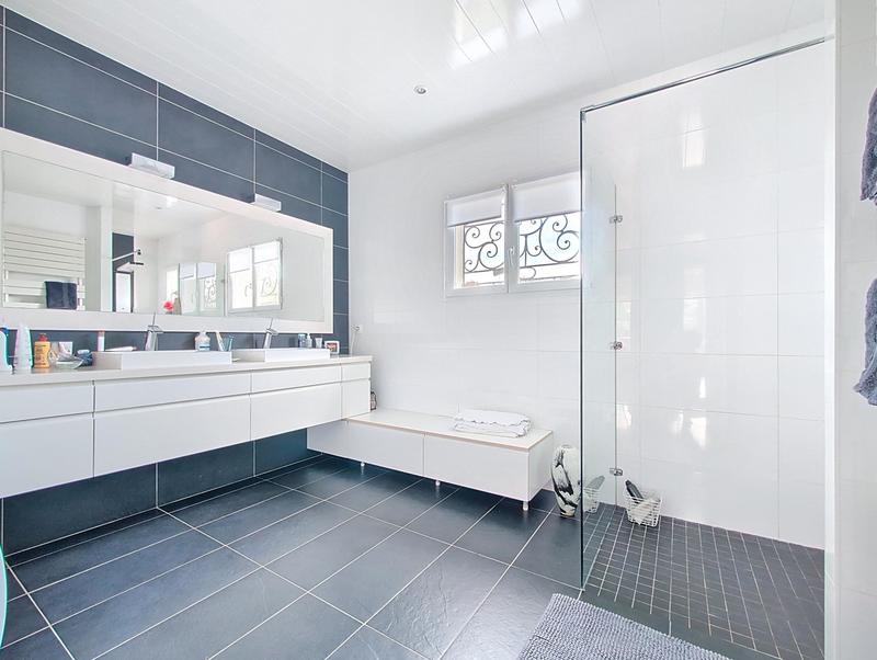 Maison - 183 m² - 5 pièces