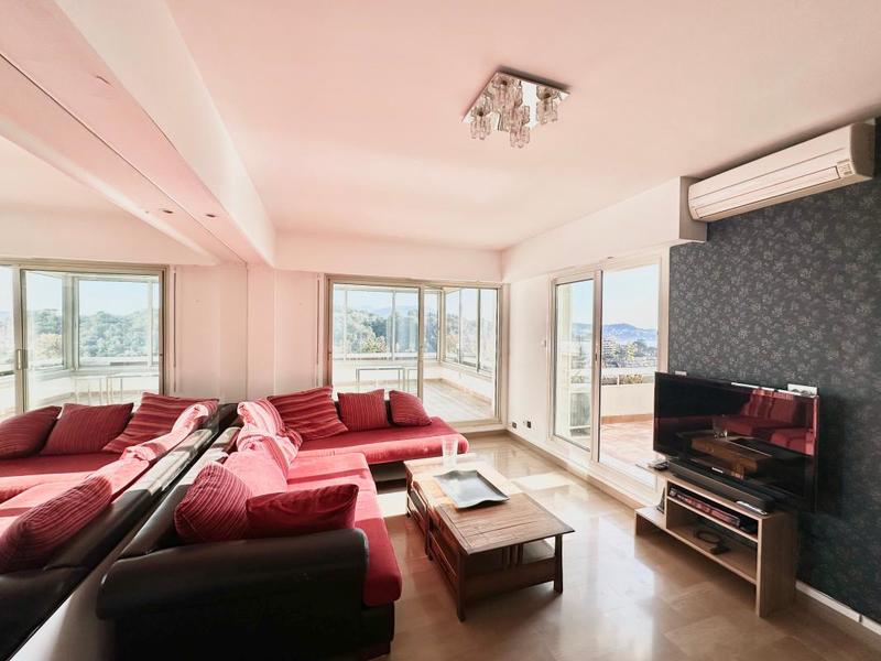 Appartement - 82 m² - 4 pièces