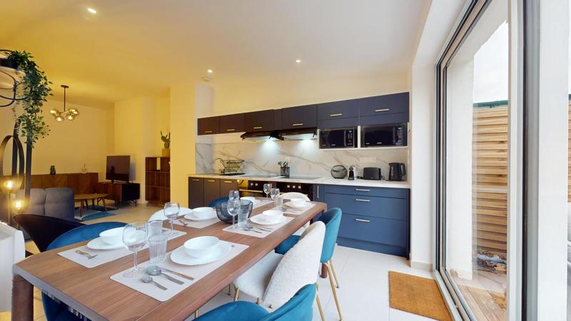 Maison - 138 m² - 8 pièces