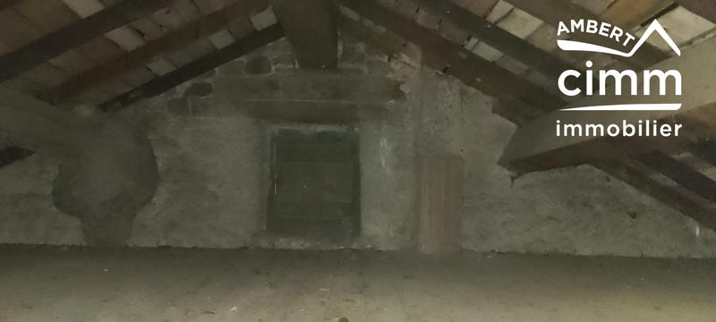 Maison - 113 m² - 9 pièces