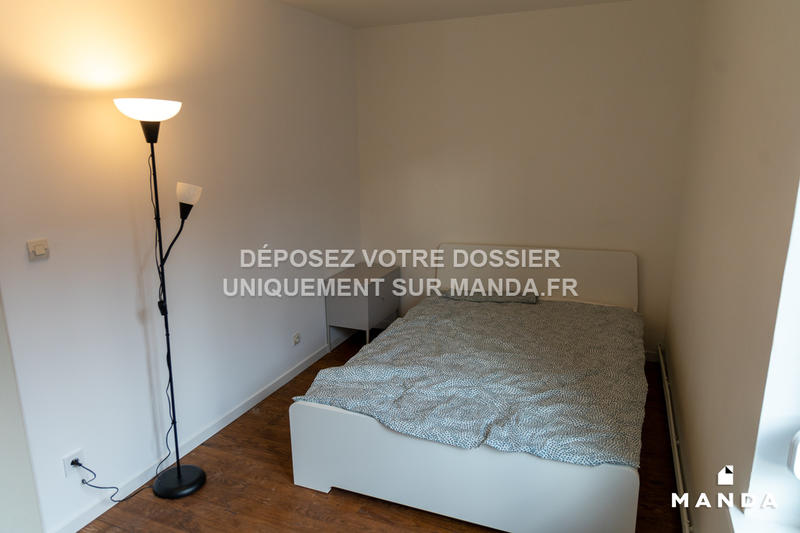 Chambre - 11 m² - 5 pièces