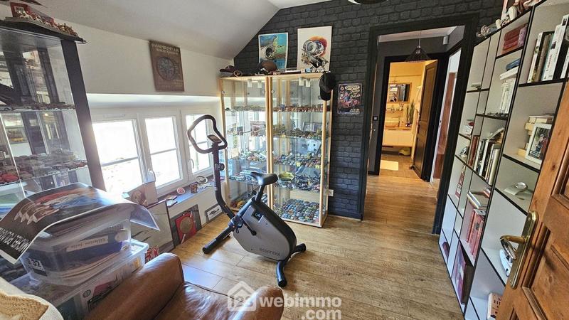 Maison - 183 m² - 7 pièces