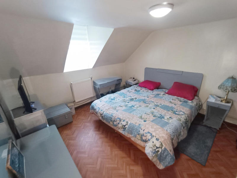 Maison - 137 m² - 6 pièces